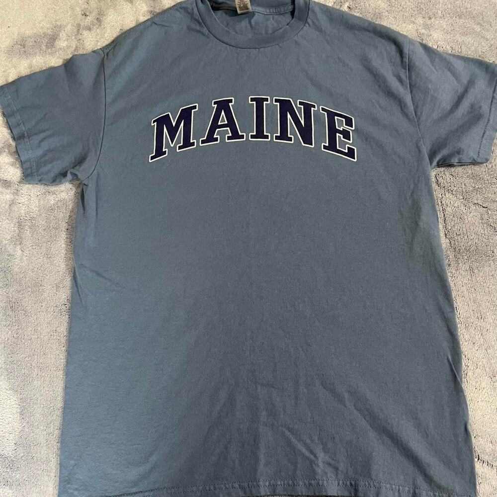 Medium grey and navy maine